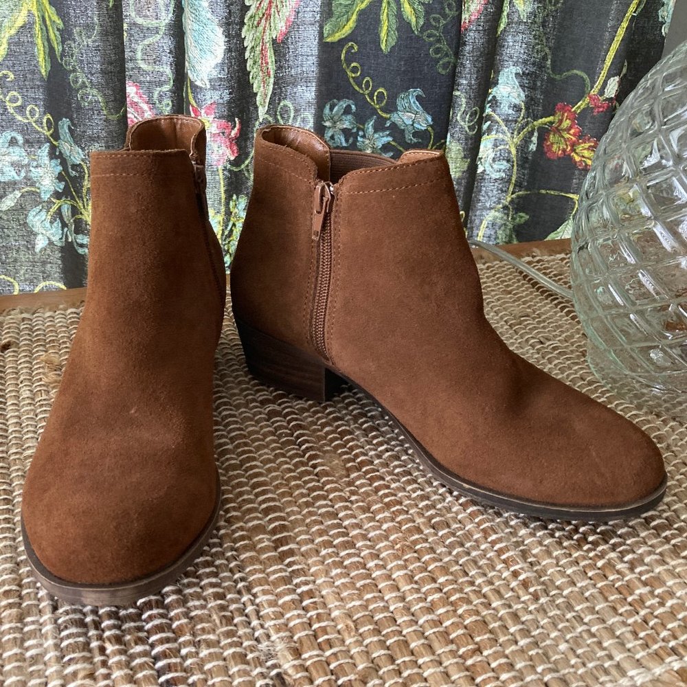 Kensie Cognac Brown Suede Ankle Boot  7 Medium